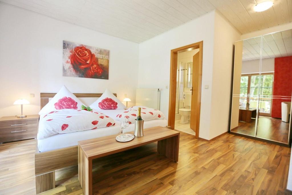 Landhotel Villa Moritz Garni Oberahr الغرفة الصورة